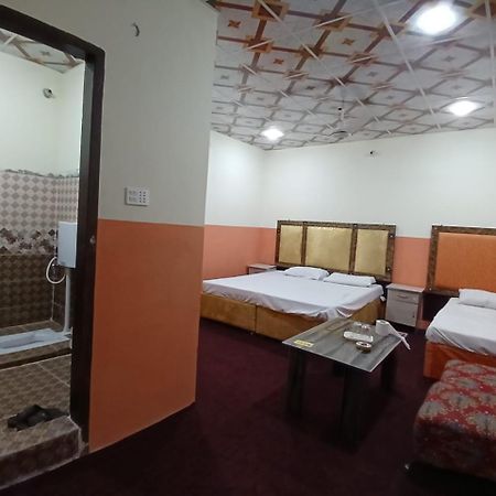 New Pak Royal Hotel Lahore Luaran gambar