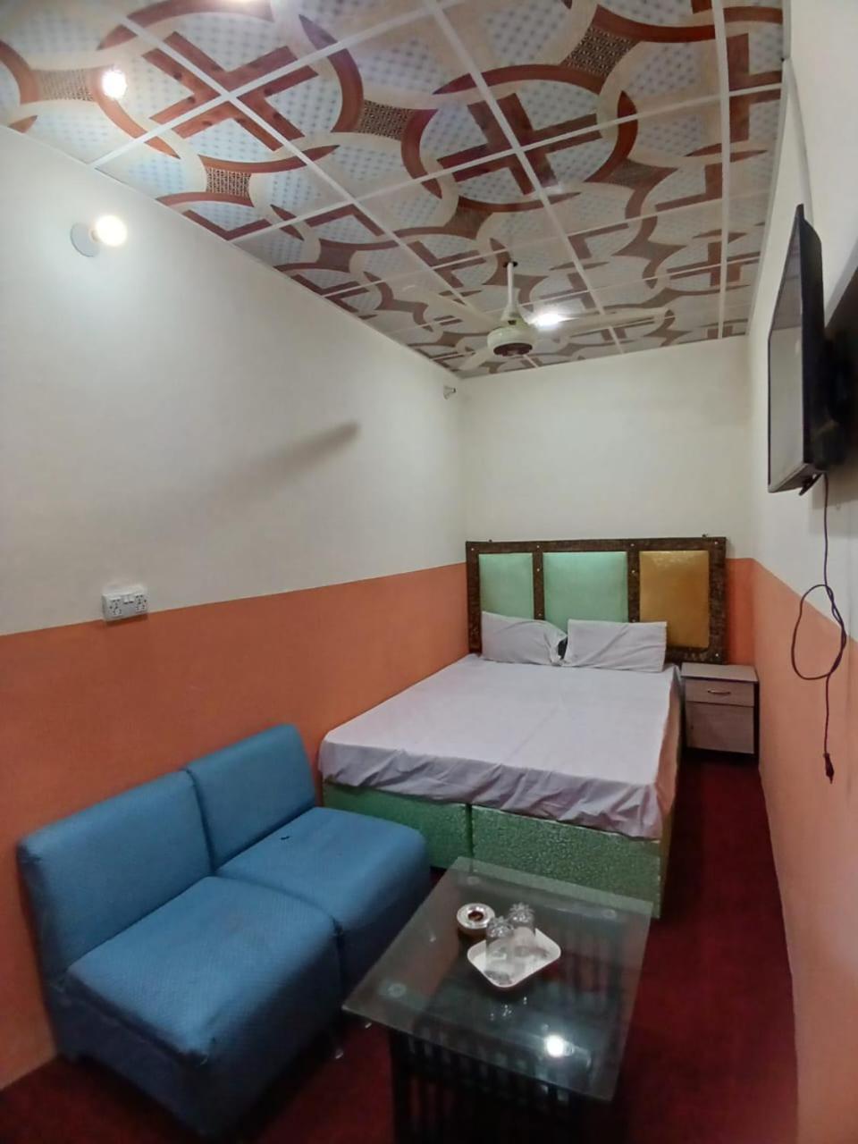New Pak Royal Hotel Lahore Luaran gambar